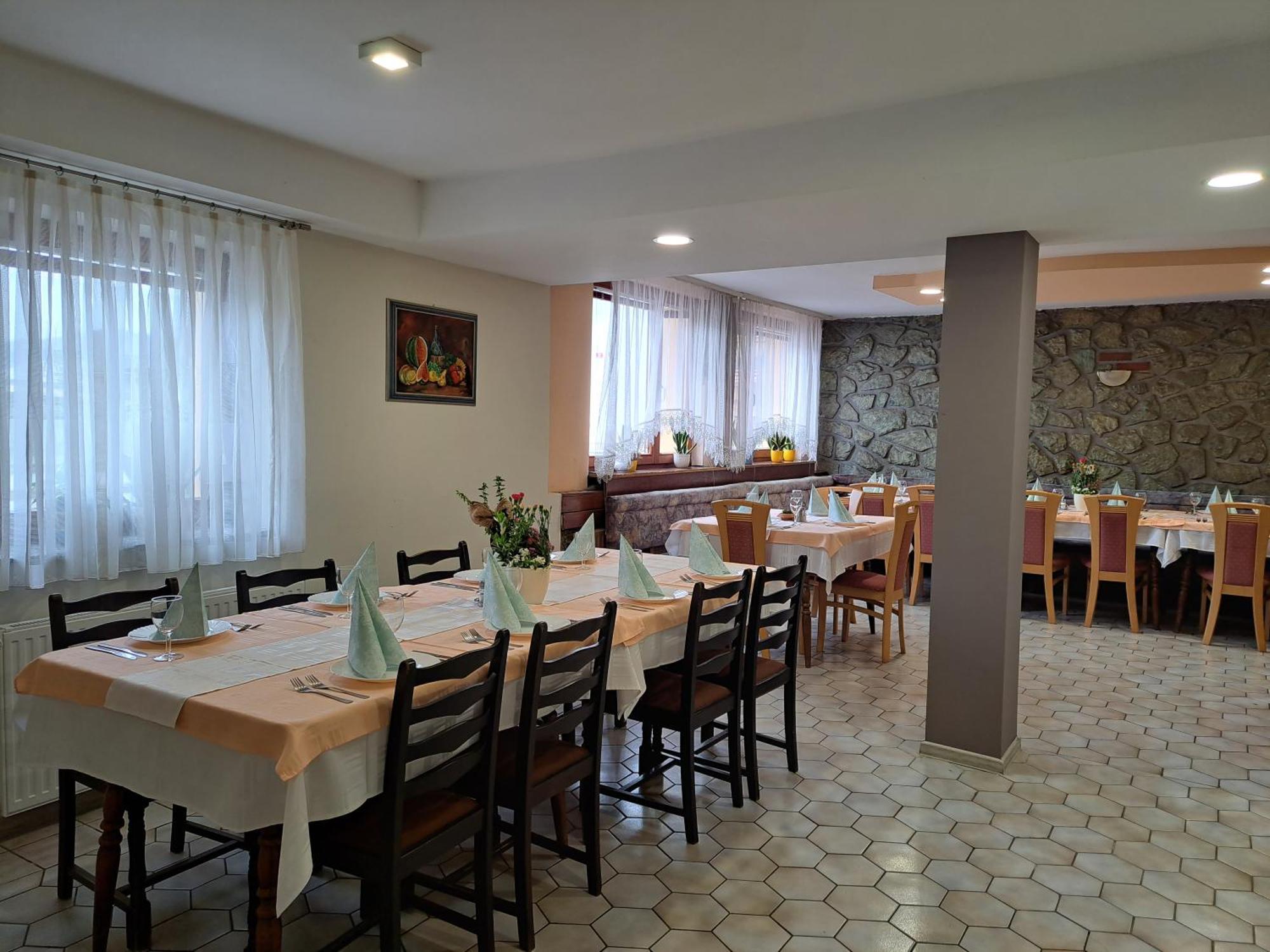 Guesthouse Zivko Dobrovce Экстерьер фото