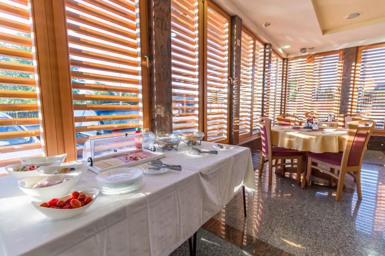Guesthouse Zivko Dobrovce Экстерьер фото
